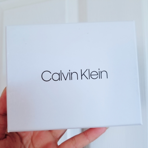 Calvin Klein leather bifold wallet - Picture 6 of 6